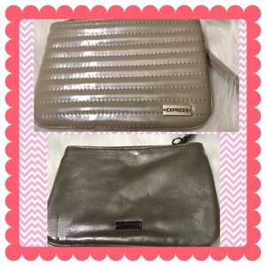 ✨✨2 for $10- Express wristlet bundle ✨✨✨